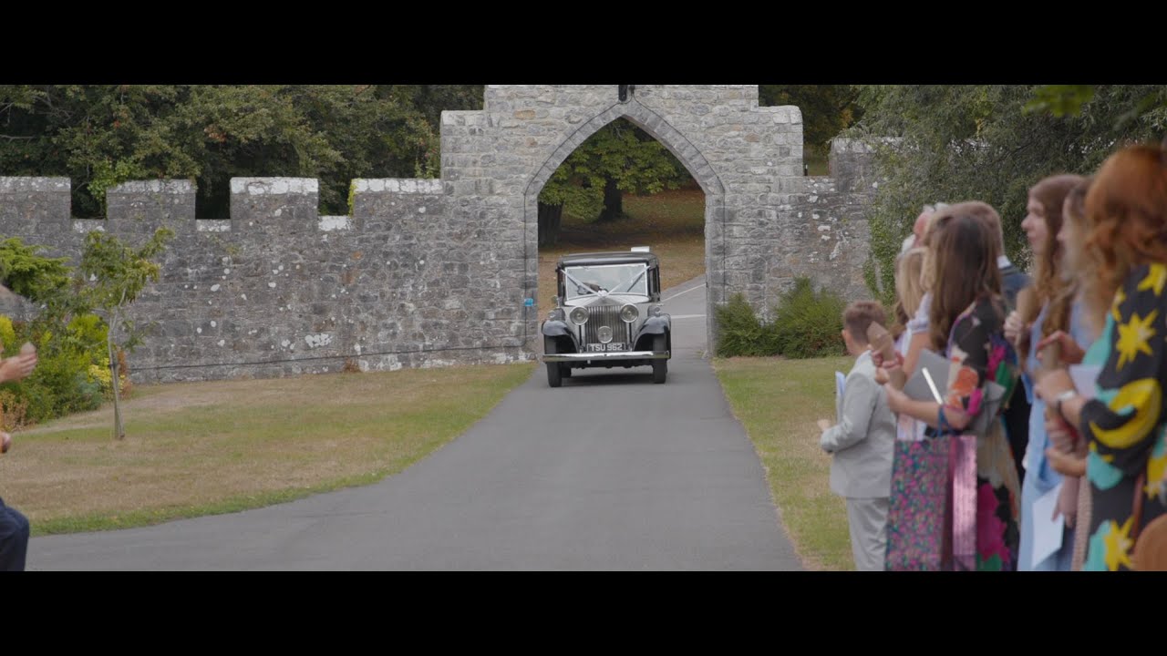 Rebecca & Louis // St Donats Castle