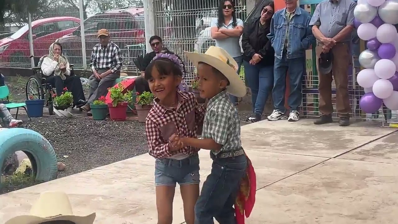 Clausura de kinder garden Ovidio decroly 2025