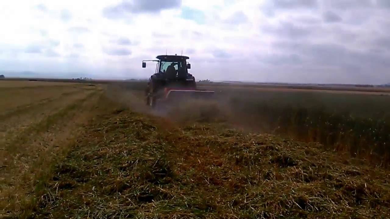 TornHaydo -  3-in-1 Hay Conditioner - Moisture being atomized