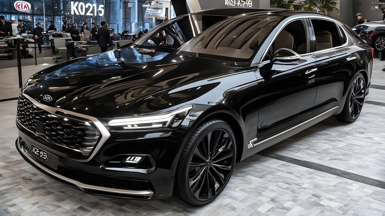 2025 New Kia K9(K900) - The Front Grille Has Been Redesigned With 19 Inch Wheels.
