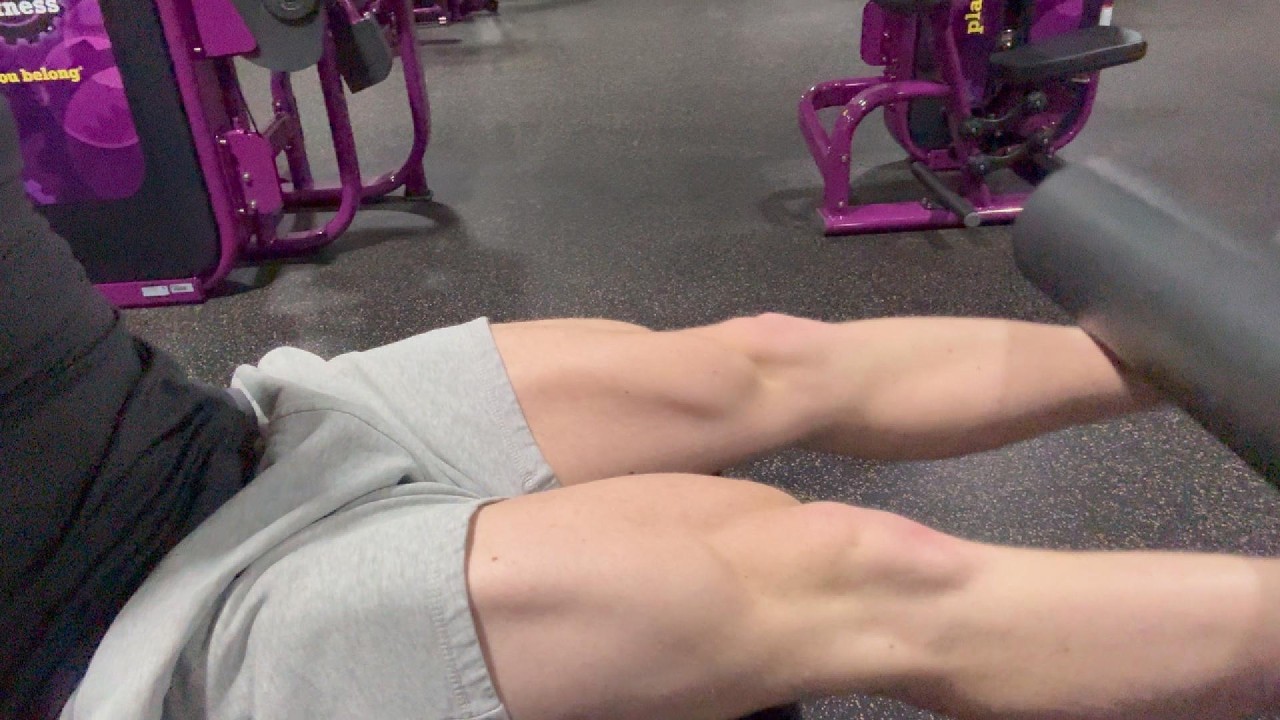 GROWING MY SPONGEBOB LEGS