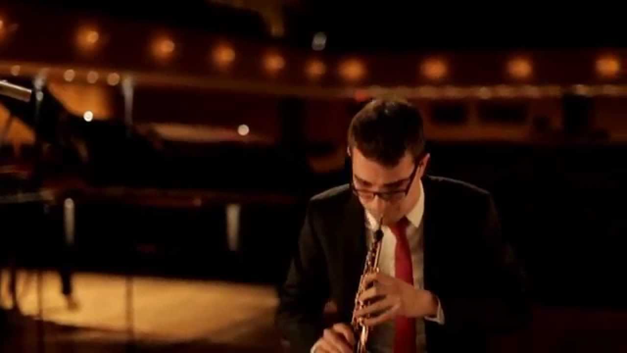 Alessandro Rauli performs Mozart oboe concerto, second movement