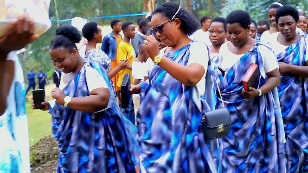 IREBERE uko BYARI bishyushye Chorale IREMBO ry'IJURU imurika DVD Vol.2| Baririmbye 'TWEGAMIYE Live'