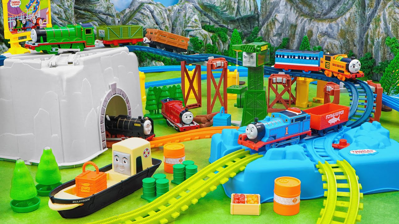 Plarail Shinkansen Subway ☆Construction Subway Line via Dokidoki Mountain & Tomica Railroad Crossing
