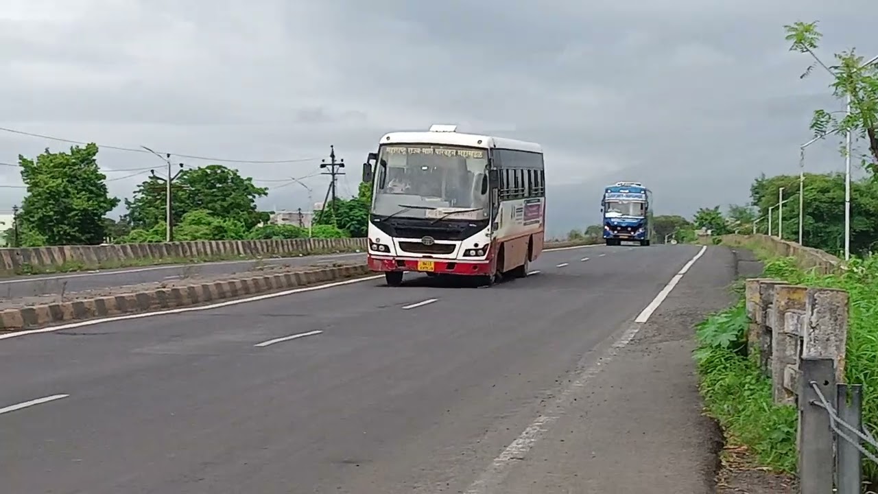 MSRTC Bus Racing with Private Bus