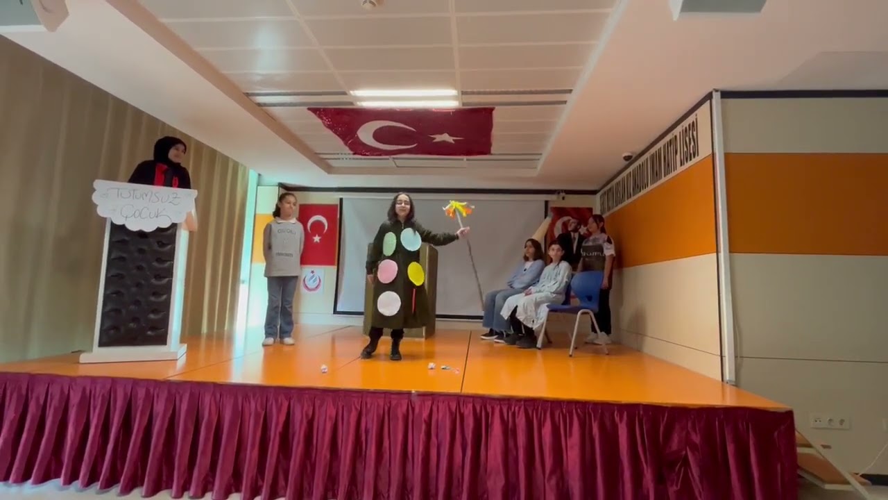 Tutumsuz Çocuk Müzikali - Çocuk Tiyatrosu