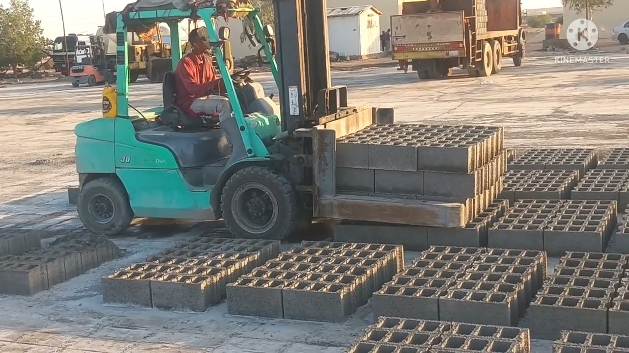 Block Factory,in Saudi Arabia, Hollow block Making  Machine , Block  size  40×20 cm skimming, tile