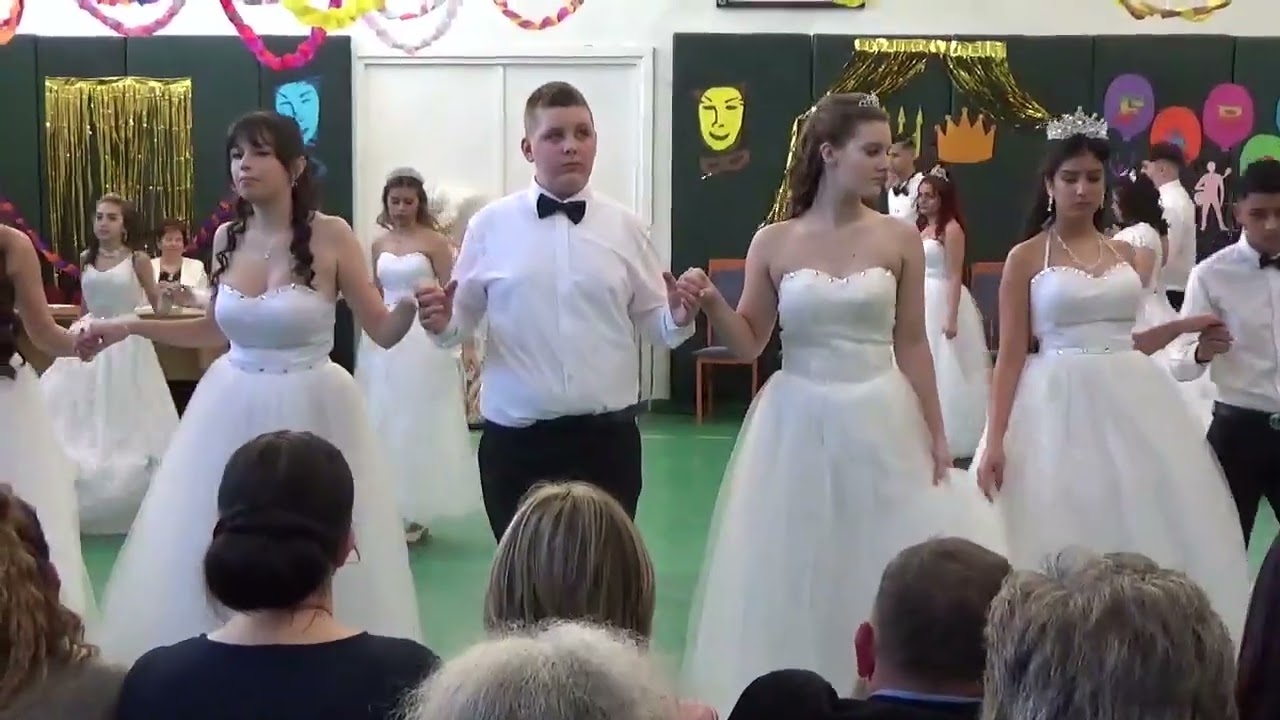 B&Aacute;NR&Eacute;VE 2026 iskola FARSANG