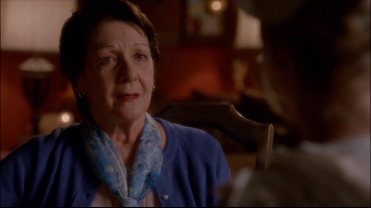 Glee - Brittany Visits Santana's Abuela 6x06