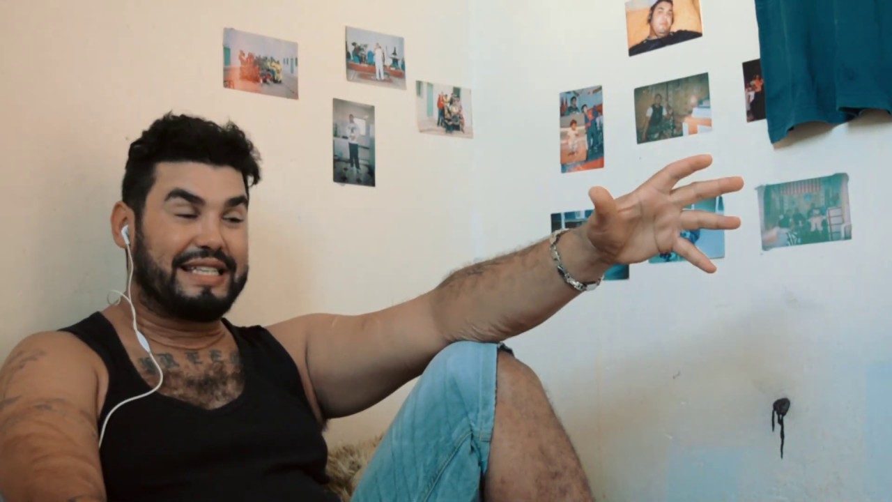 كيفاش عاش إلياس قراري في السجن أو كيفاش وشم فلحبس🔥🎧🇲🇦
