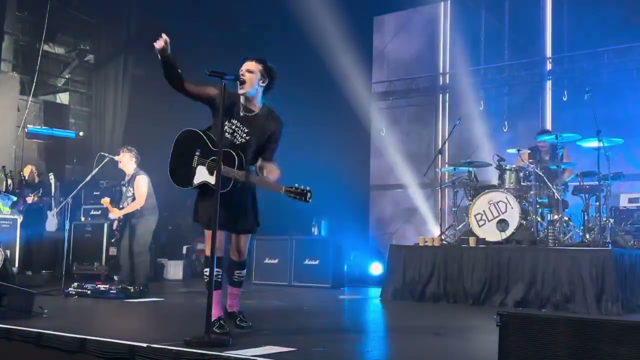 🖤 Yungblud Live In Singapore 2023 🖤 (10 November 2023) FRONT ROWS!!