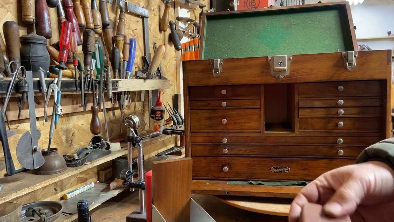 I found a Gerstner Machinist tool box full of tools. Chest tour time capsule!