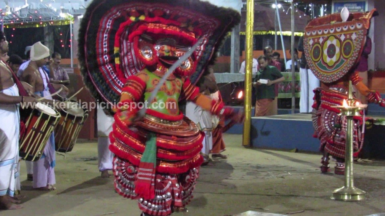 Oorpazhassi-Vettakkorumakan Theyyam 1080p HD