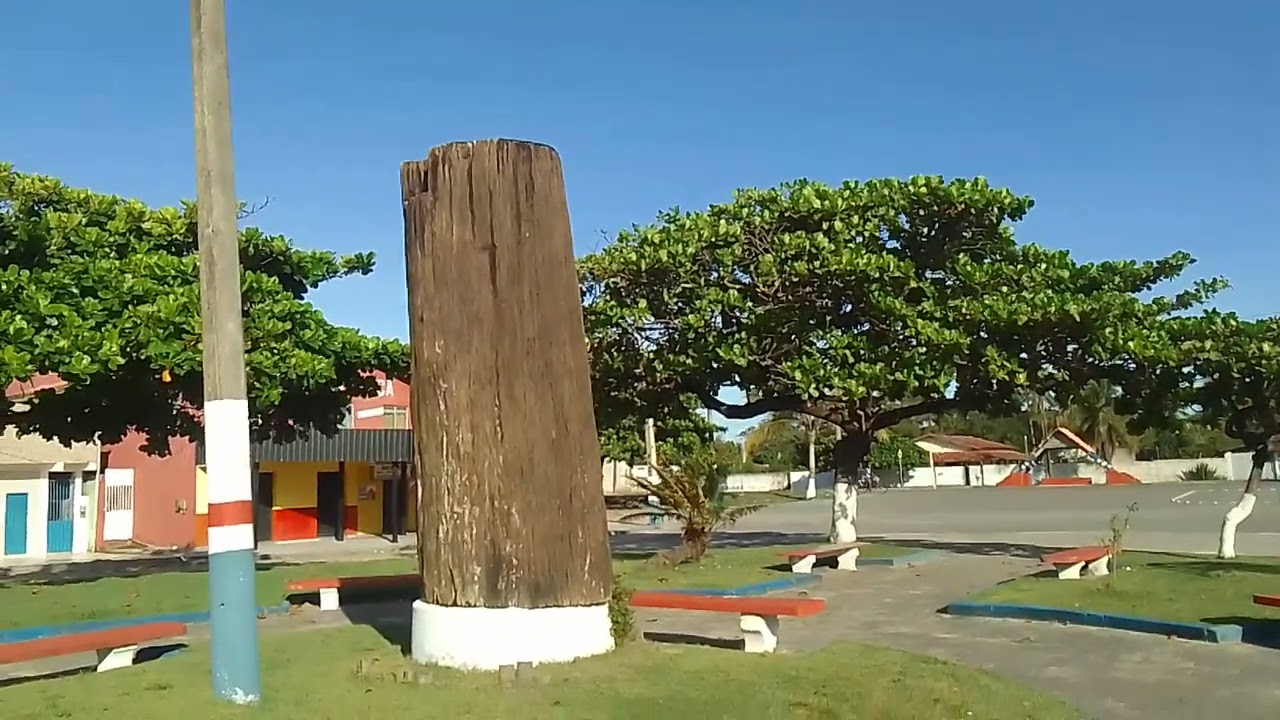PRAÇA DO PAU  ENFINCADO NOVA VIÇOSA  BAHIA 
