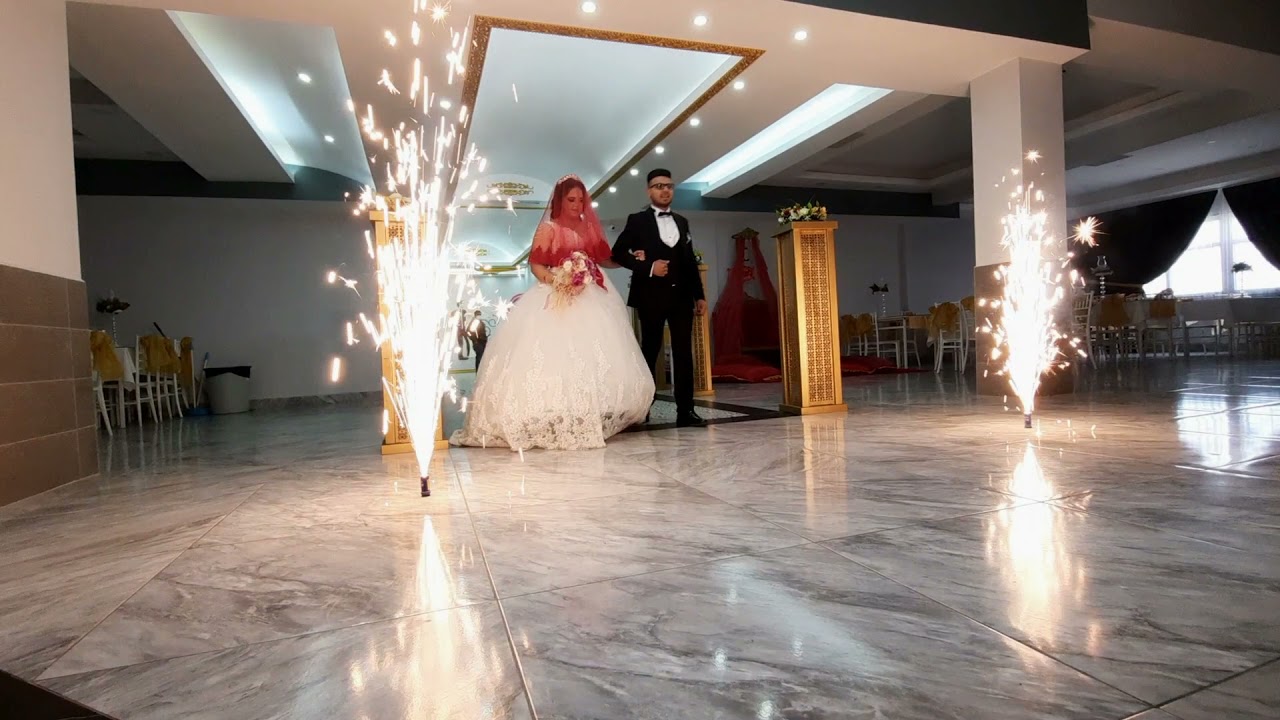 Gelin&Damat Salona Giriş