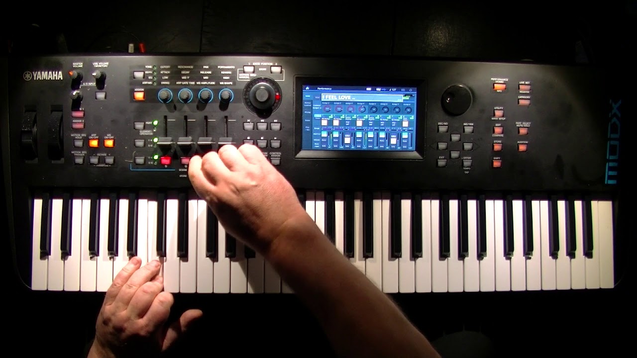 I Feel Love played live on Yamaha MoDx