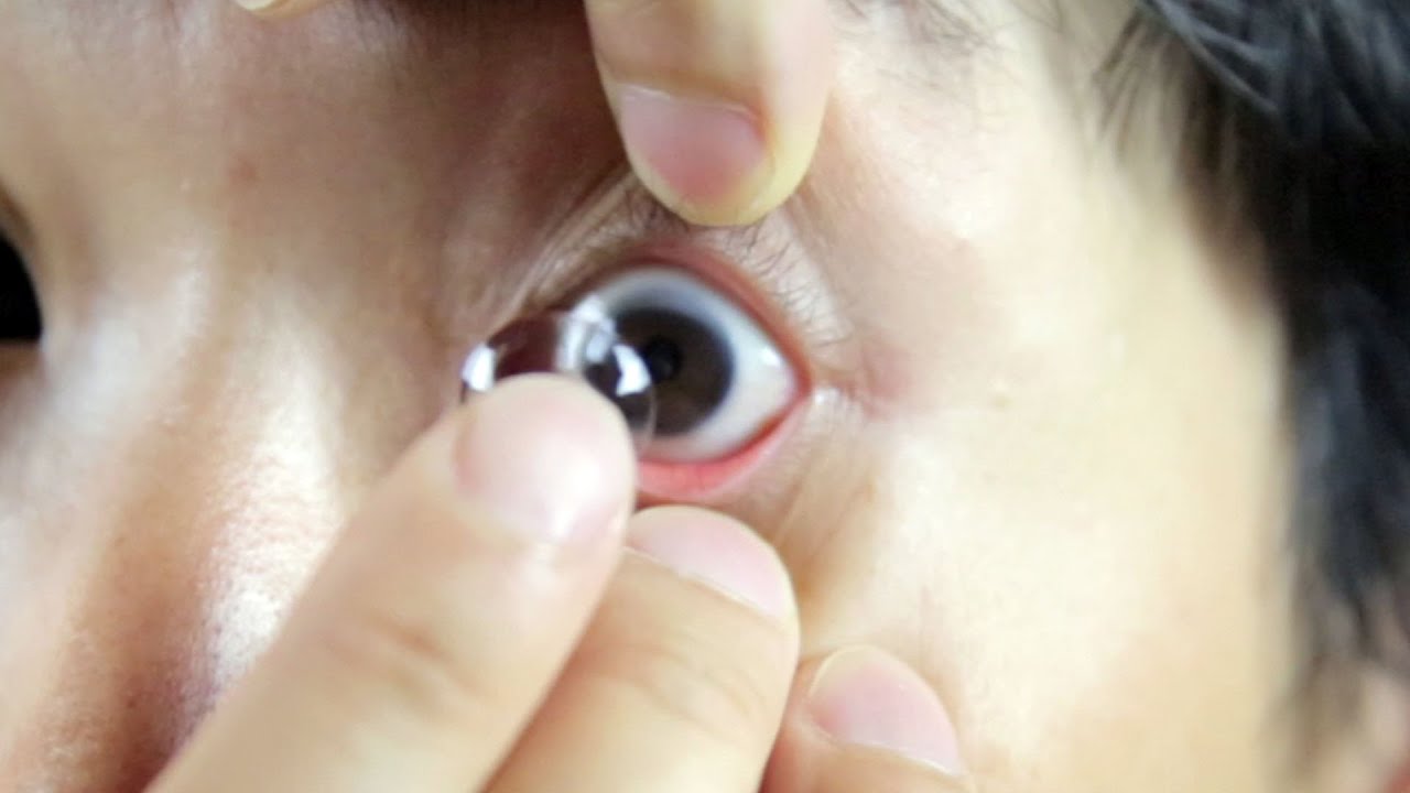 Put On Contact Lenses in 10 seconds