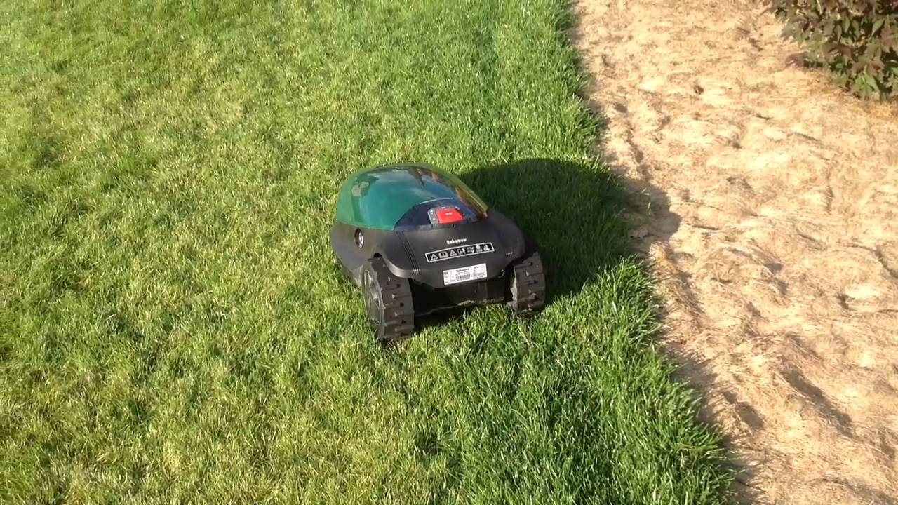 Robomow RC312 в поисках базы 4