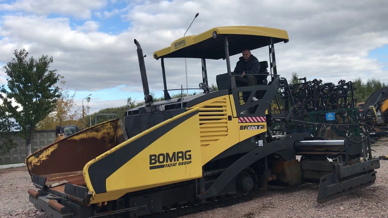 Гусеничный асфальтоукладчик Bomag BF600 с системой нивелирования MOBA