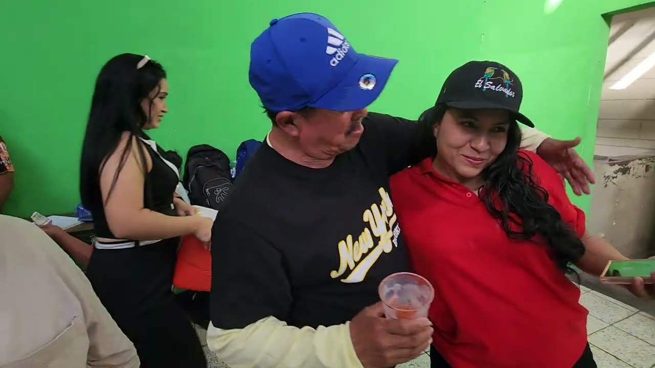 🛑 Esto pasó  durante la pausa del baile en san jacinto,, cuando los ánimos se salen de control 😎