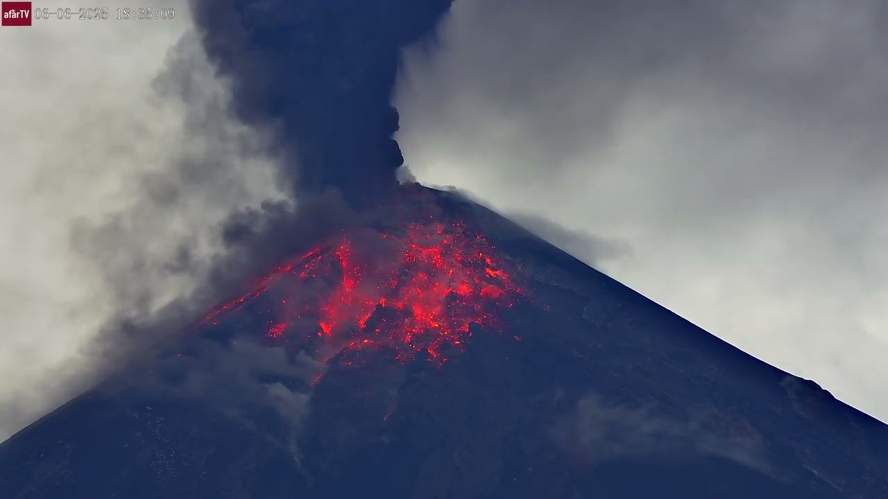 Jun 6, 2025: Crazy Beautiful Eruptions from Fuego Volcano, Guatemala