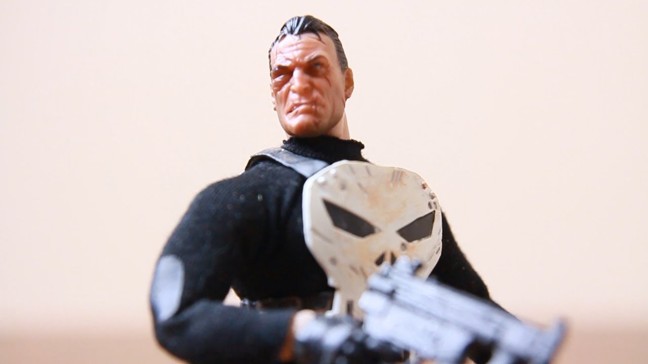 This is NOT the Mezco ONE:12 Collective Punisher (bootleg alert)