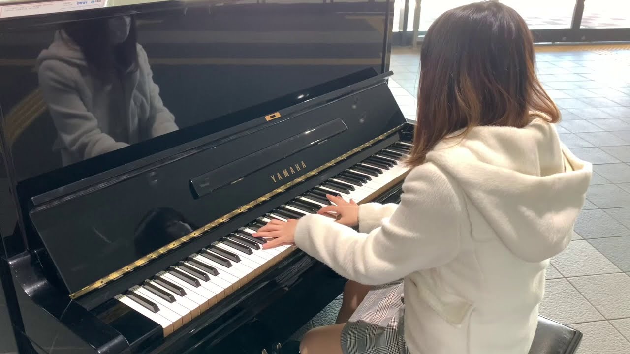 佐賀県新鳥栖駅ピアノで炎 - Lisaを弾いてみた