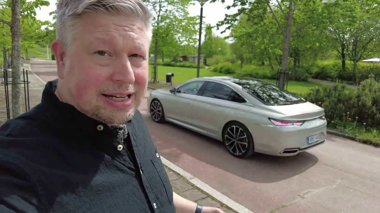 Milt&auml; ranskalainen edustusauto tuntuu koeajossa? Onko j&auml;rke&auml; pulittaa ranskattaresta 95 961 euroa?
