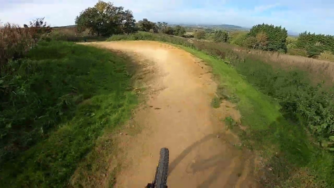 Cheese Roller at Flyup 417.. Nice flowy trail to warm up on 🤙
