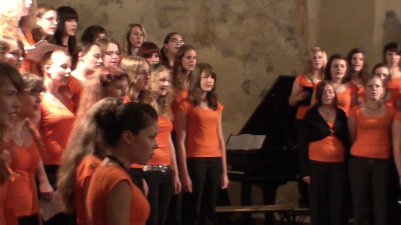 Pěvecký sbor Gymnázia Strakonice - Bohemian Rhapsody