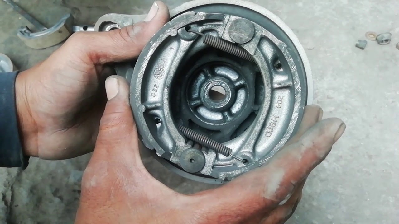 Hero /Honda Splendor Rear Brake Shoe Change At Home ,Brake Shoe Replacement