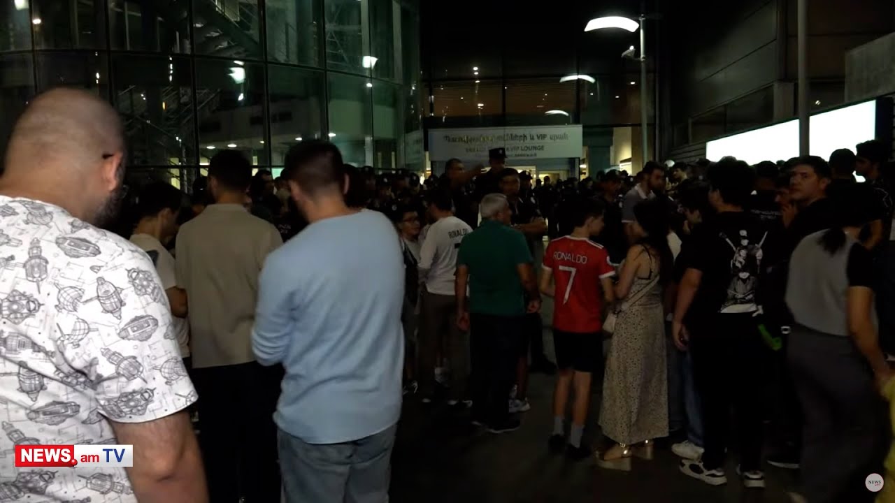ՈՒՂԻՂ «Զվարթնոցից». Երկրպագուները դիմավորում են Ռոնալդուին