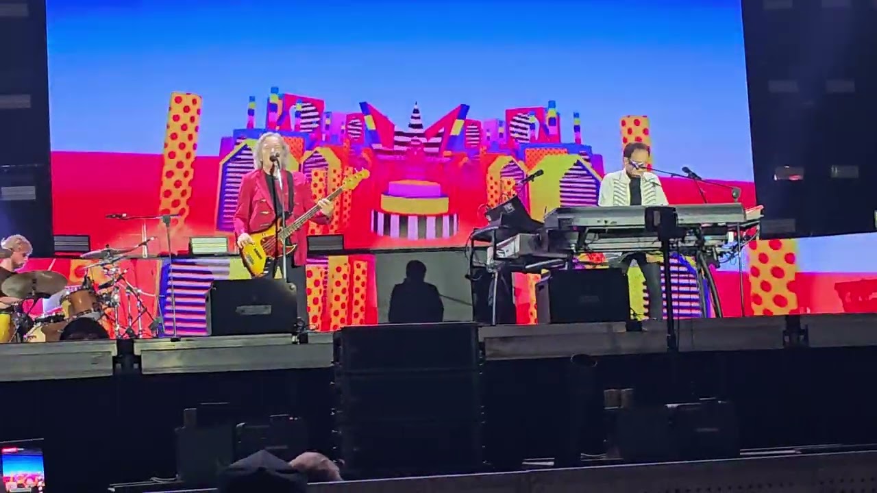 POOH - Intro / Amici Per Sempre LIVE