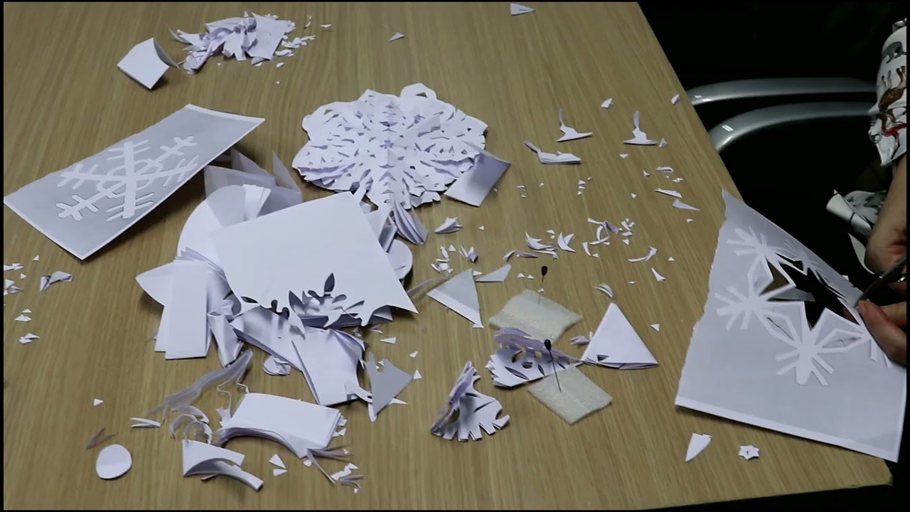 LES NEULES. TALLERS. CONFERÈNCIES