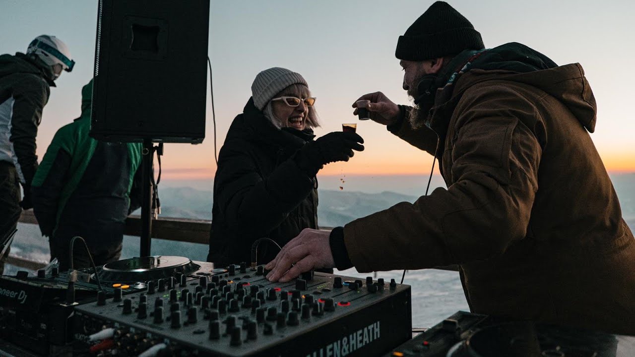 Rewired Story ▸ Soundopamine DjSet x Live Improv