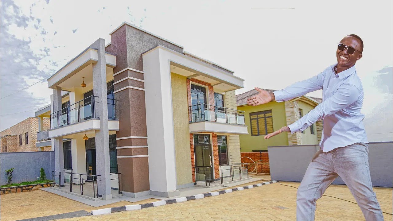 INZU IHENZE! Irebere uko Iyi Nzu iri muri Rusororo iteye - Igiciro 200,000,000RWF
