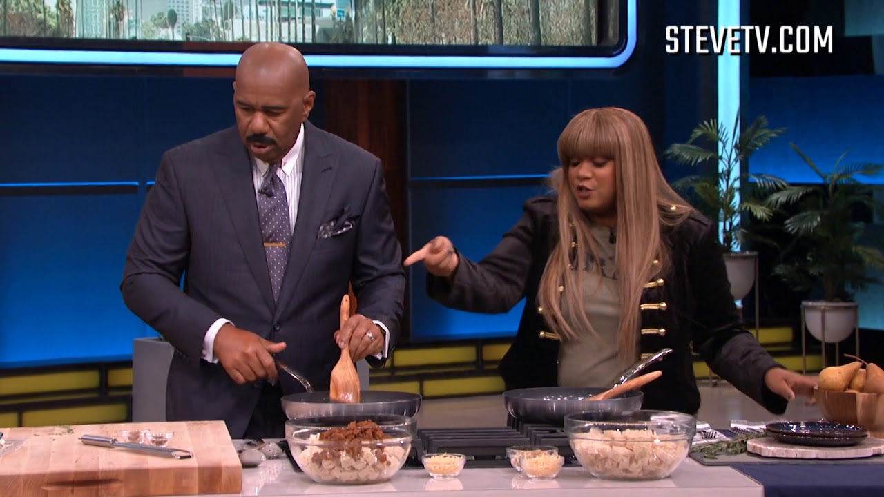 Sunny Anderson Shares her Happy Family Stuffing