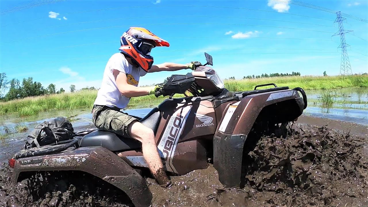 We Lifted Jake's Honda, 520 Rubicon Deluxe