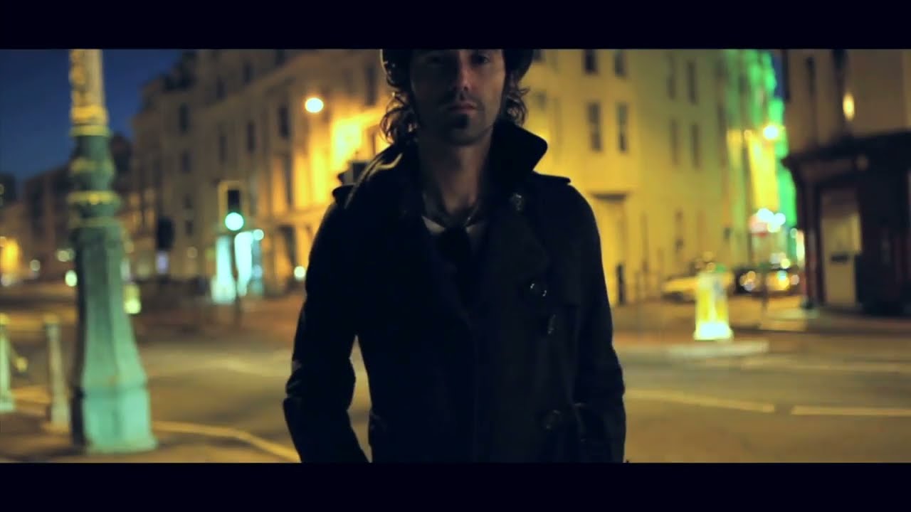 Vikxie  El juguete (Video Oficial)