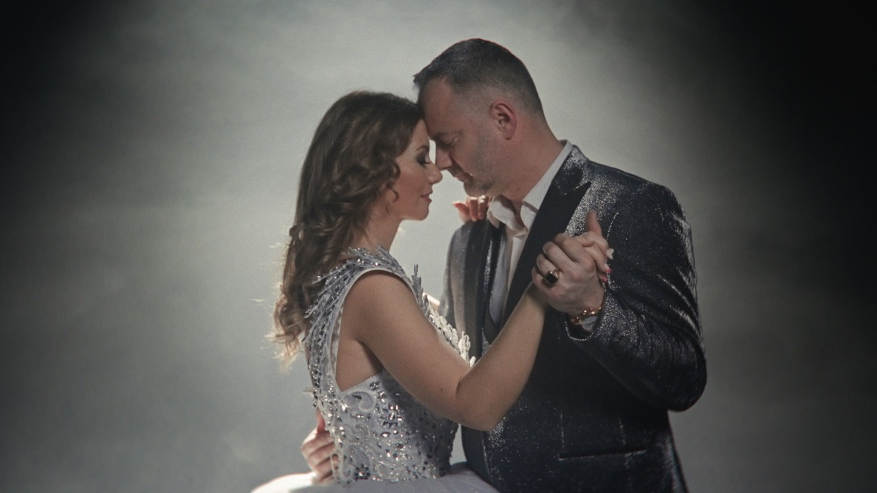 T&uuml;nde & Joci | Esk&uuml;vői Film | Aranyhal &Eacute;tterem (Győr)