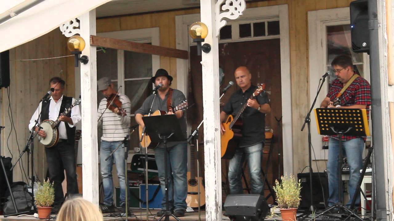 TOBIAS LARSSON BAND- När pappa Kommer hem från skogen