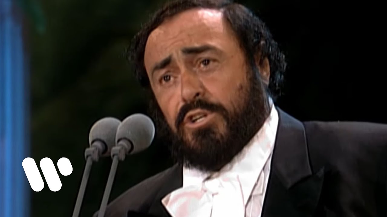 Luciano Pavarotti sings Ernesto De Curtis: 