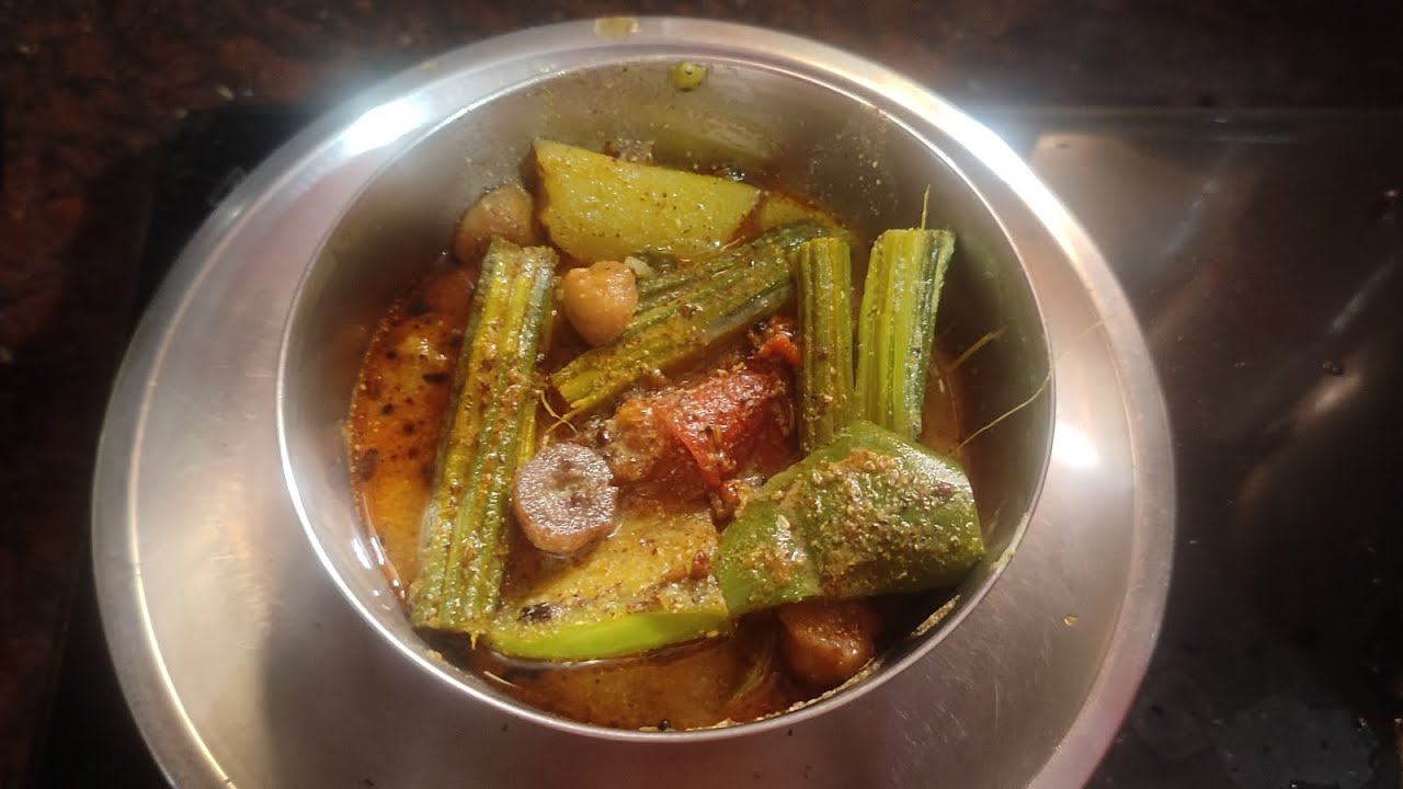 Chuin aloo badi baigan besara/ Drumstick besara 