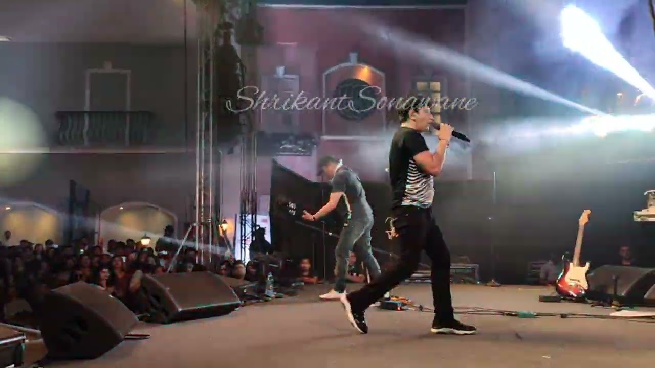 Zara Sa (part 2), singer KK live at Phoenix Marketcity, Mumbai, 26 March 2022