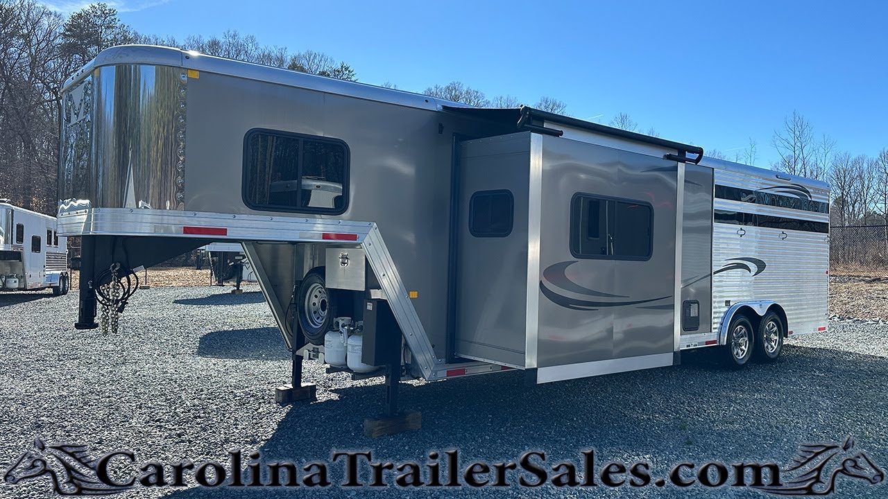 Like New 2020 Merhow 3 Horse Trailer with 14' Living Quarters and Luxury Upgrades!
