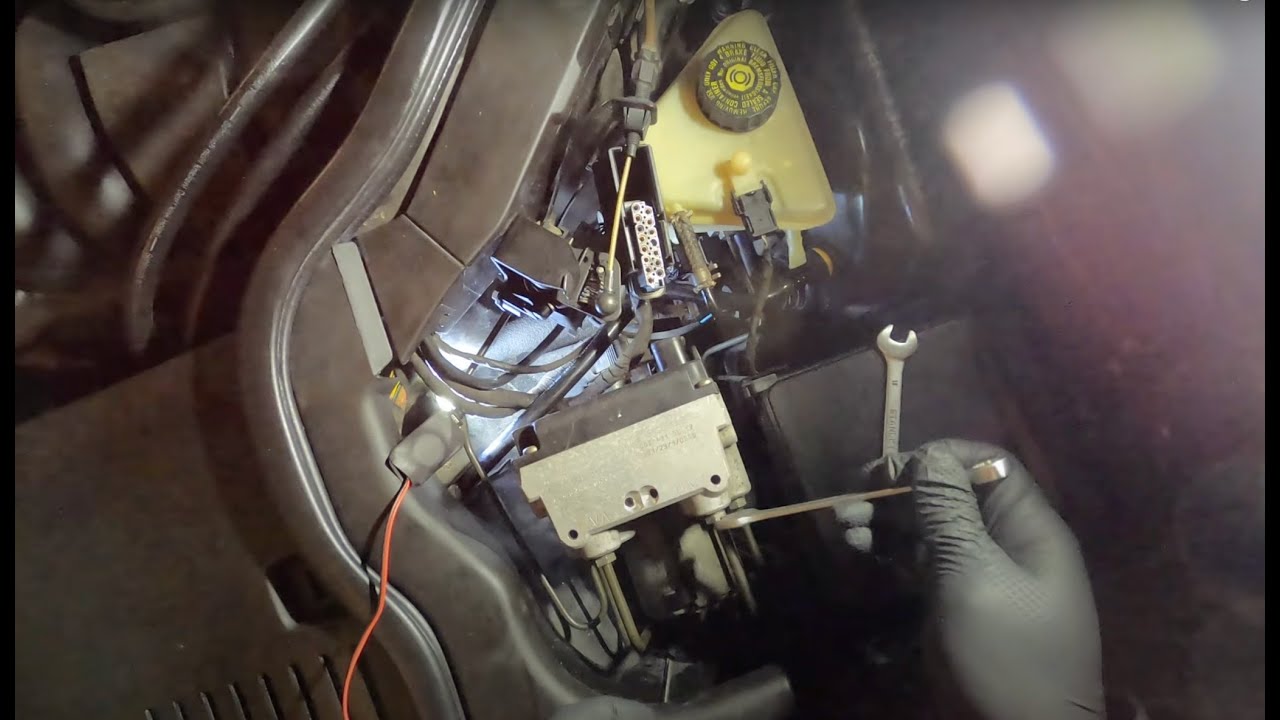 ABS خربان؟ كيف تبدله؟ مرسيدس بنز شبح