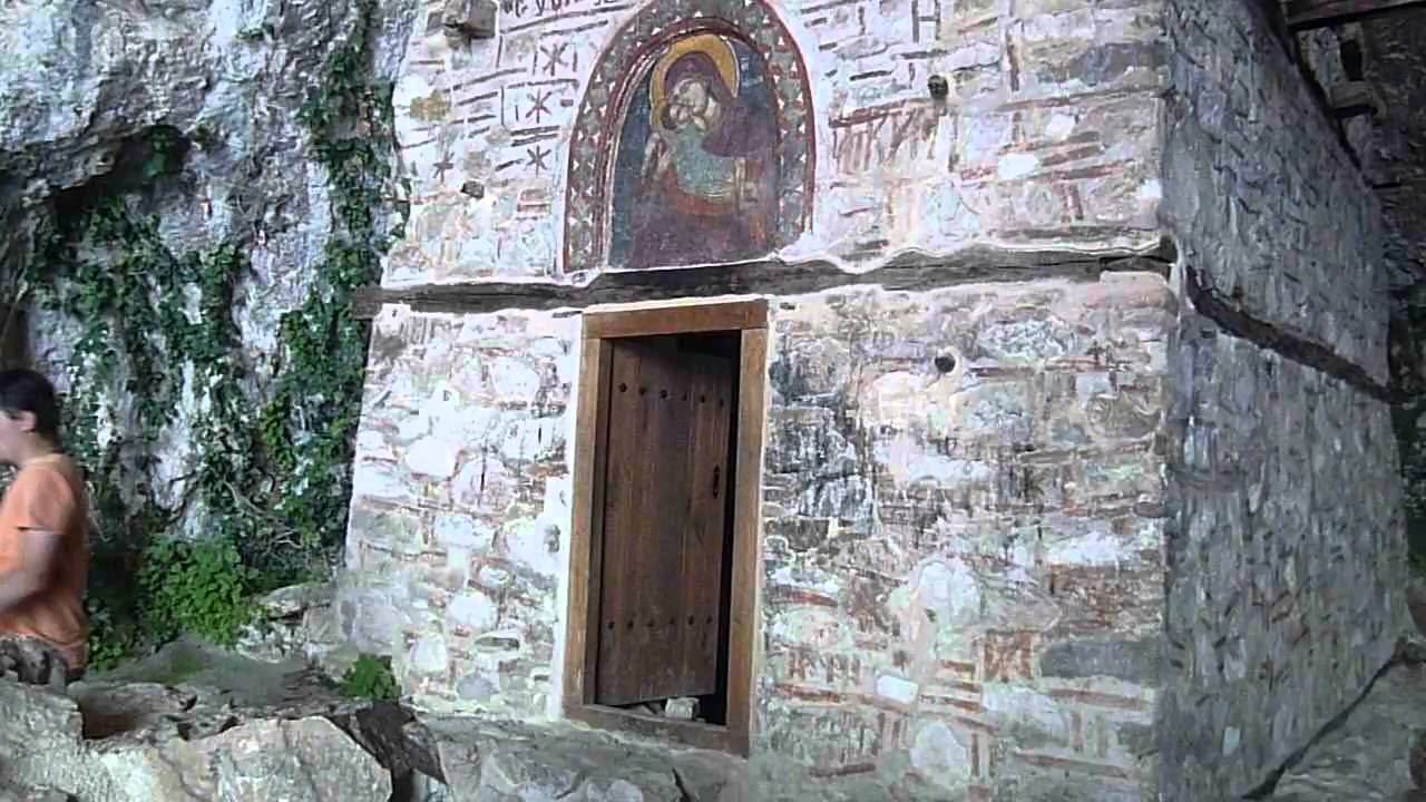 &Sigma;&tau;&alpha; &mu;&upsilon;&sigma;&tau;&iota;&kappa;ά &tau;&eta;&sigmaf; &Mu;&epsilon;&gamma;ά&lambda;&eta;&sigmaf; &Pi;&rho;έ&sigma;&pi;&alpha;&sigmaf; &Nu;&omicron;1