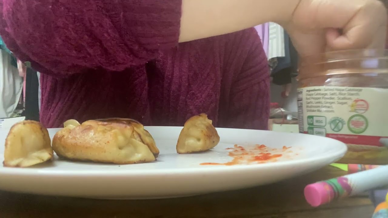Dumplings MUKBANGS ASMRS 