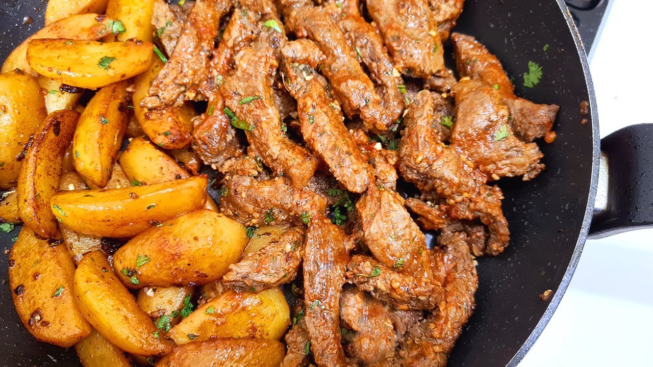 Tirinha de carne ao tempero chimichurri com Batata temperada