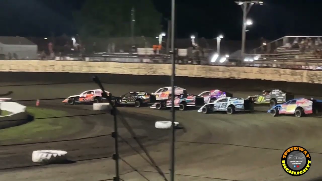 Modified b-main 2 fairbury american legion speedway on 7-11-2026